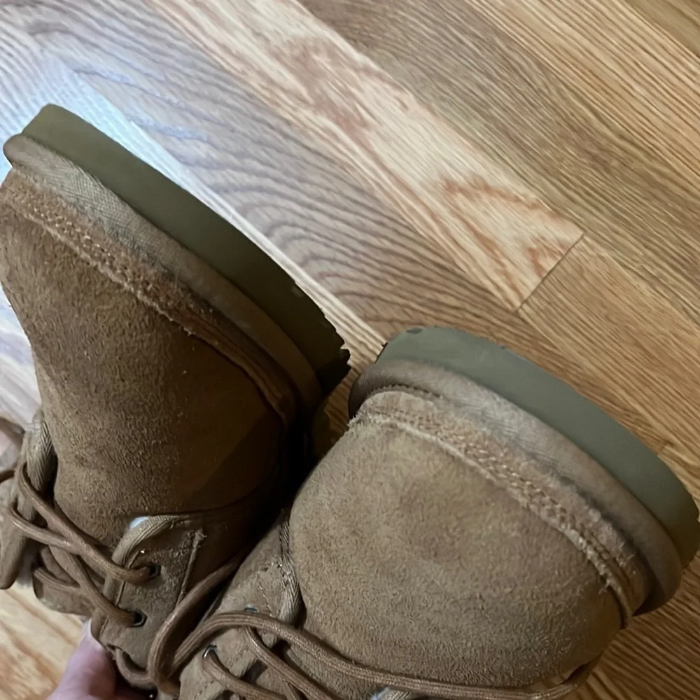 UGG × Charcoal Neumel Chukka Suede in Chestnut Men's Sz 10 NEW